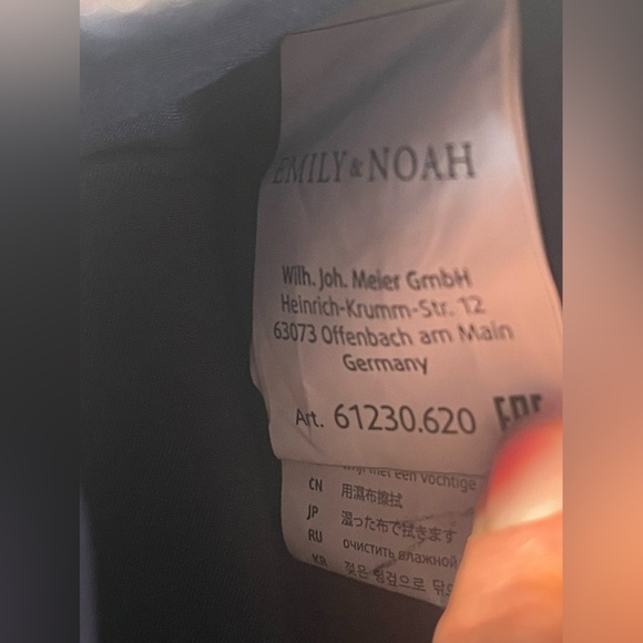 Emily and Noah Metallic Purple adjustable cross-body Purse - Picture 16 of 16